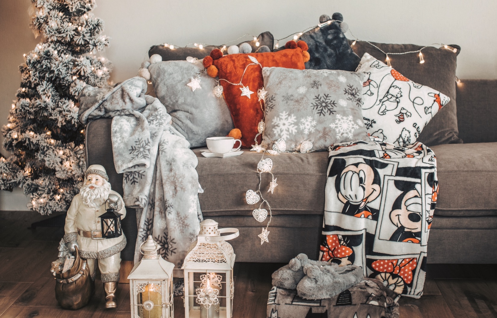 Harmonia i styl, czyli ponadczasowy urok szarych dodatków