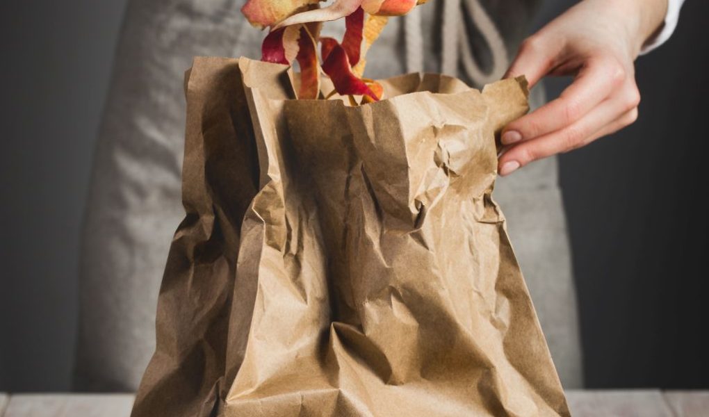 Paclan_For_Nature_papierowe_worki_kompostowalne_aranzacja_2 Plan na jesień: kompostowanie. Dlaczego warto?