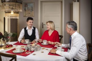 Świąteczne zwyczaje i ciekawostki, czyli Wigilia na przestrzeni wieków fot. Profi (2) Świąteczne zwyczaje i ciekawostki, czyli Wigilia na przestrzeni wieków