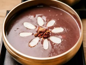 moczka-śląska zupa piernikowa Wigilia – Bez jakich deserów nie wyobrażamy sobie Wigilii?